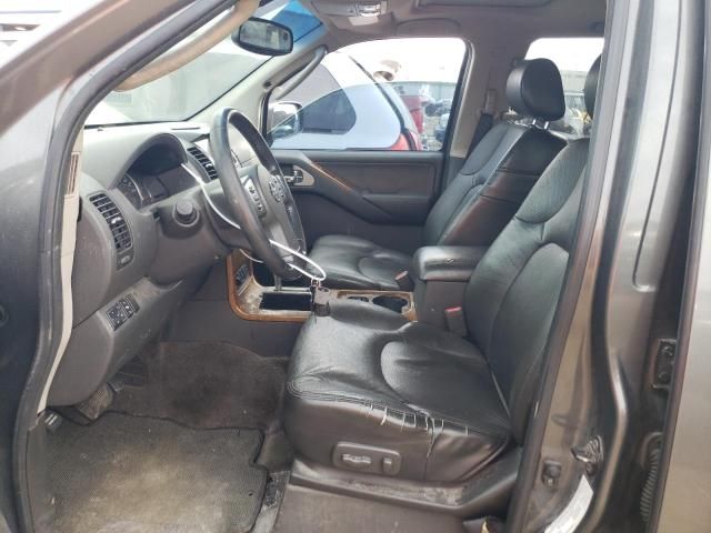 2005 Nissan Pathfinder LE