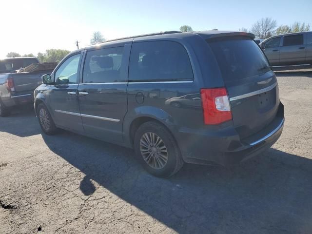 2013 Chrysler Town & Country Touring L