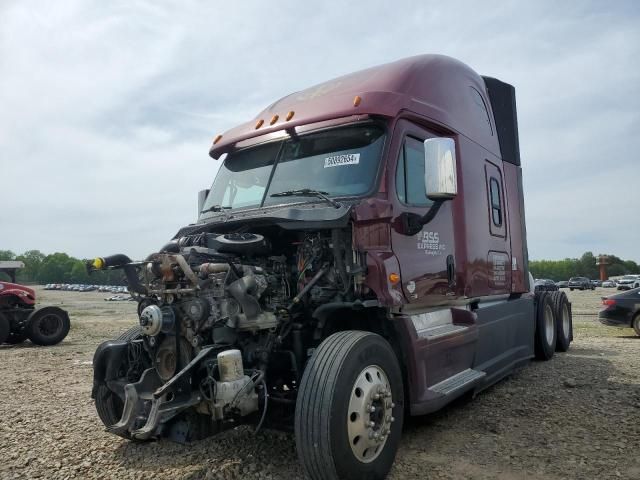 2016 Freightliner Cascadia 125