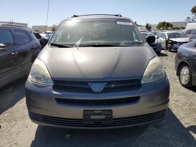 2005 Toyota Sienna LE