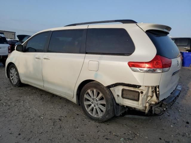 2012 Toyota Sienna XLE