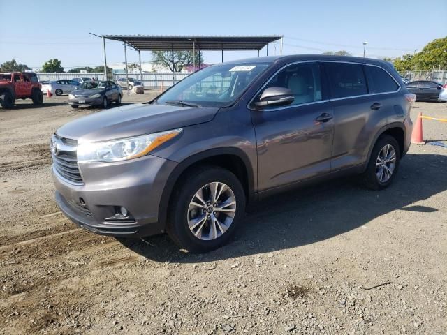 2016 Toyota Highlander LE