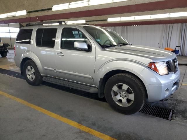 2006 Nissan Pathfinder LE