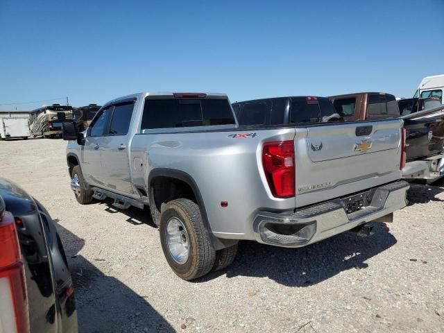 2022 Chevrolet Silverado K3500 LT