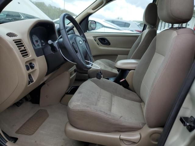 2004 Ford Escape XLS