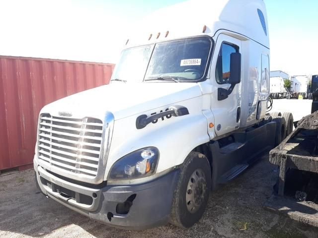 2016 Freightliner Cascadia 125