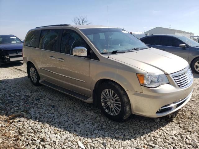 2013 Chrysler Town & Country Touring L