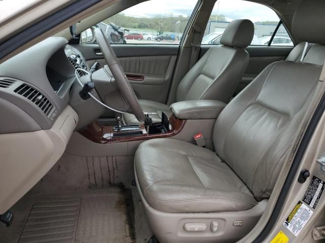 2005 Toyota Camry LE