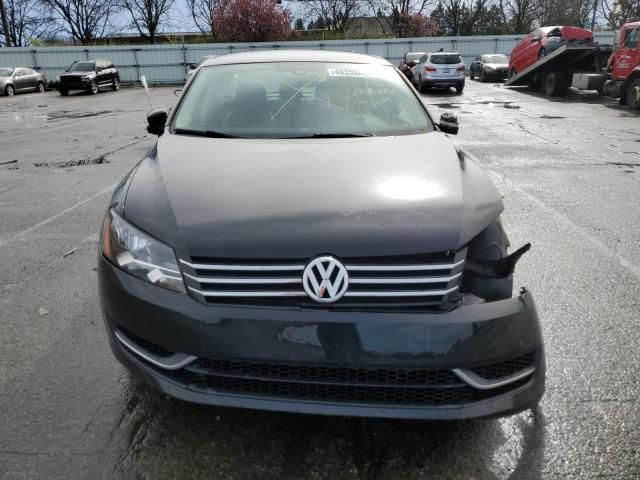 2014 Volkswagen Passat S