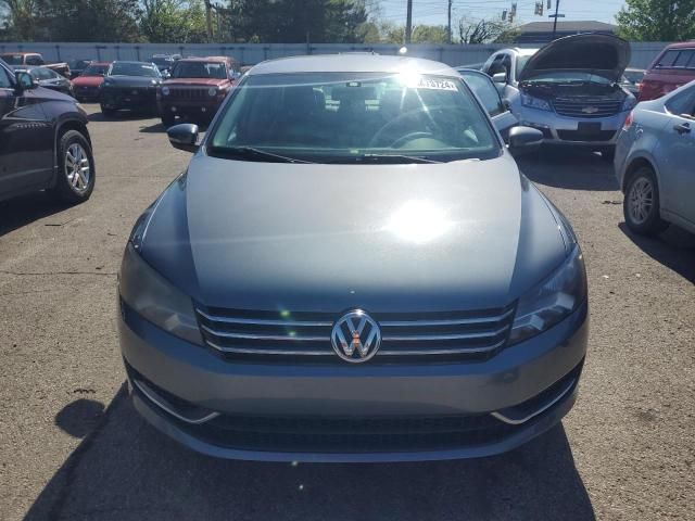 2013 Volkswagen Passat SE