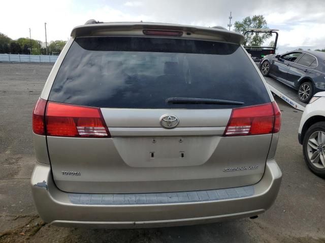 2005 Toyota Sienna XLE