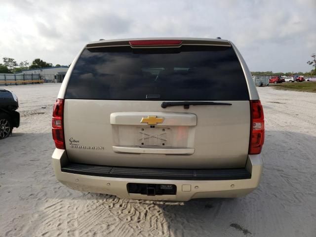 2013 Chevrolet Suburban C1500  LS