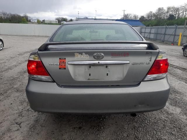 2005 Toyota Camry LE