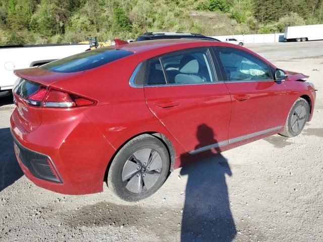 2022 Hyundai Ioniq SE