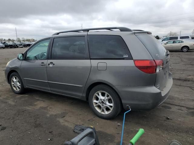 2005 Toyota Sienna XLE