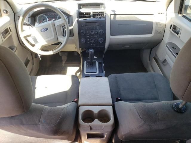 2010 Ford Escape XLS