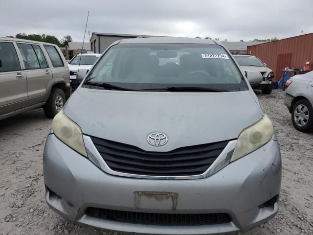 2011 Toyota Sienna LE