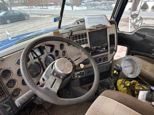 2007 Mack 700 CTP700