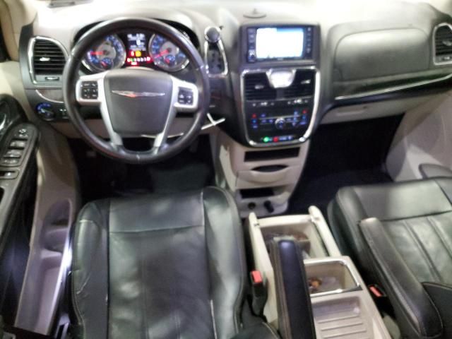 2012 Chrysler Town & Country Touring