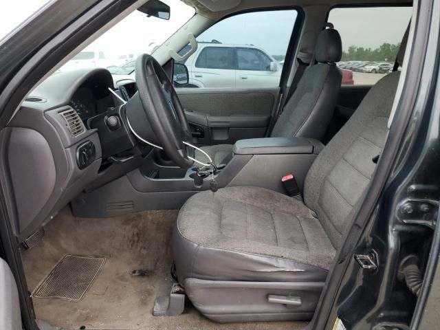 2004 Ford Explorer XLS