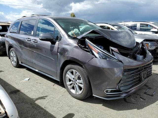 2023 Toyota Sienna Limited