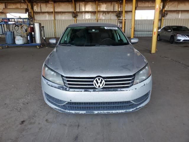 2013 Volkswagen Passat SE