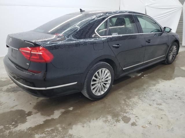 2016 Volkswagen Passat SE