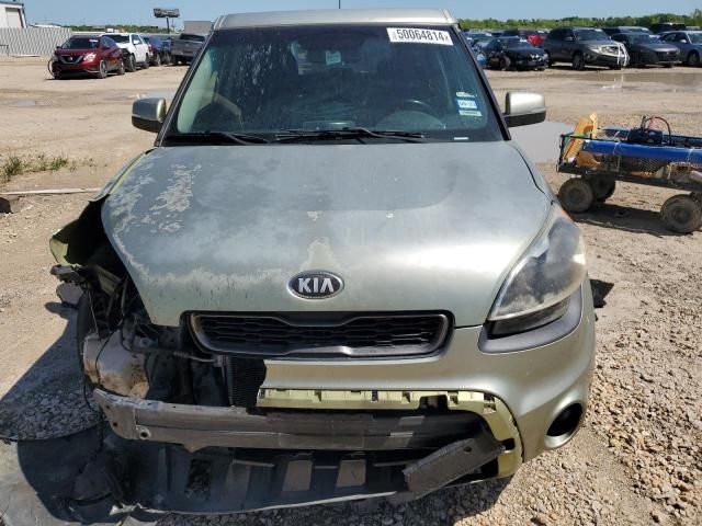 2013 KIA Soul +