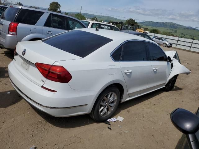 2016 Volkswagen Passat S