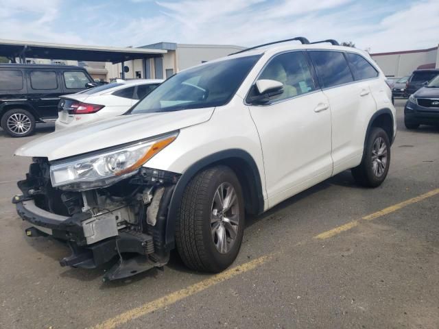 2016 Toyota Highlander LE