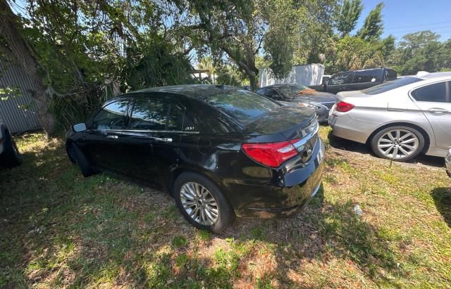 2013 Chrysler 200 Limited