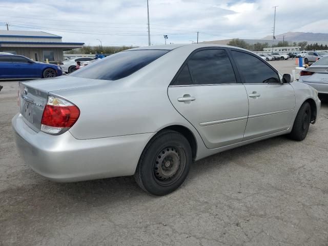 2005 Toyota Camry LE