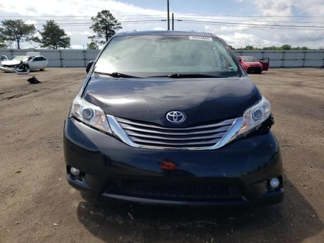 2015 Toyota Sienna XLE