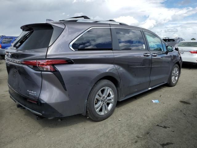 2023 Toyota Sienna Limited