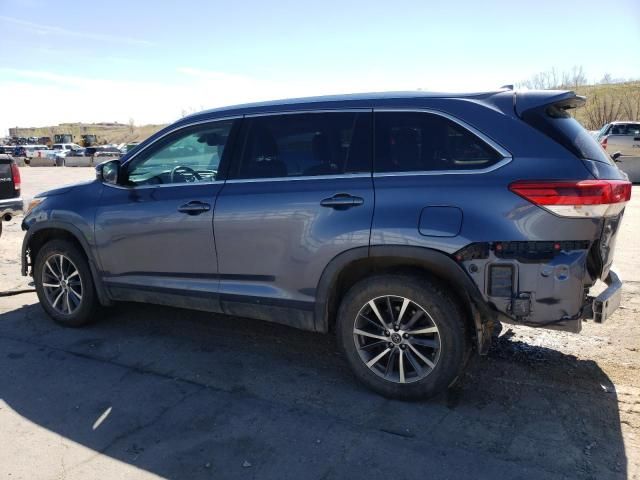 2019 Toyota Highlander SE