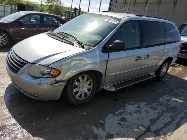 2006 Chrysler Town & Country Touring