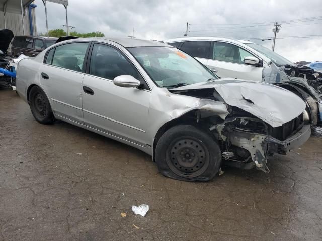 2004 Nissan Altima Base