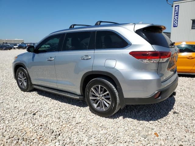 2017 Toyota Highlander SE