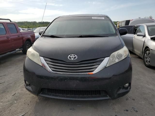 2011 Toyota Sienna XLE