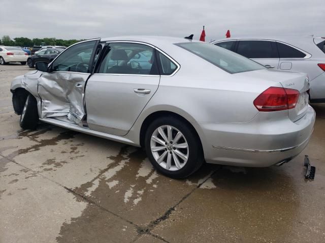 2013 Volkswagen Passat SEL