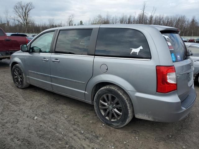 2015 Chrysler Town & Country S