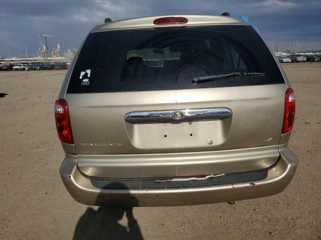 2002 Chrysler Town & Country LX