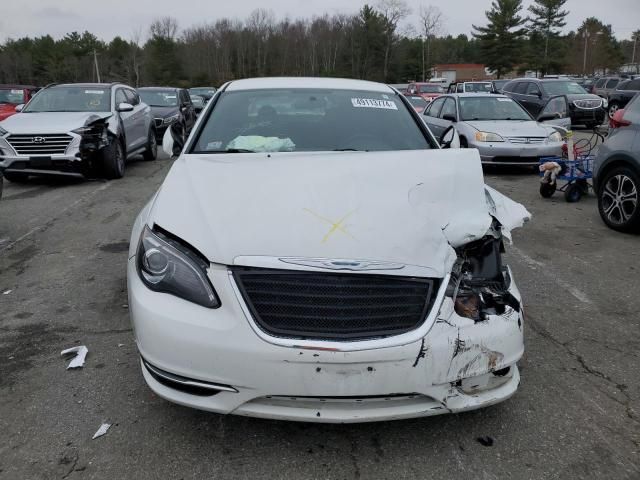 2013 Chrysler 200 Touring