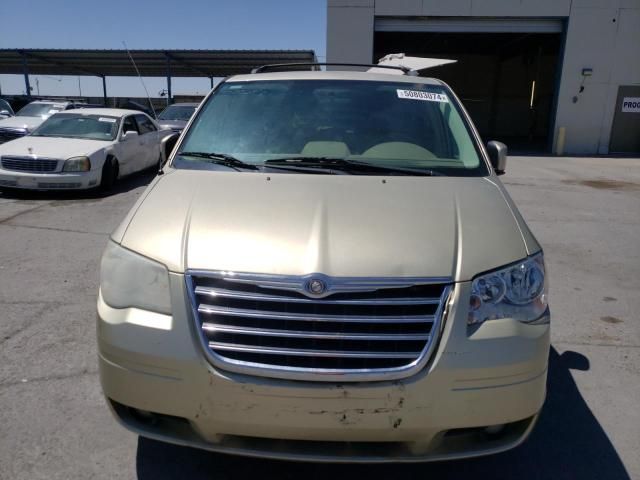 2010 Chrysler Town & Country Touring