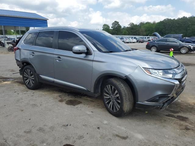 2020 Mitsubishi Outlander SE