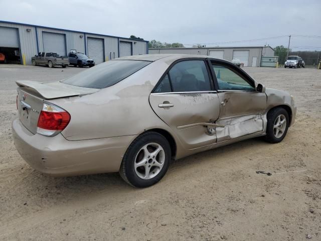 2005 Toyota Camry LE