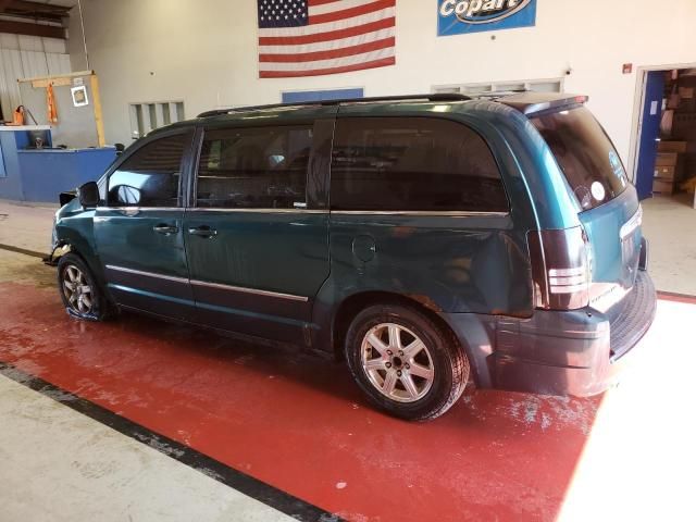 2009 Chrysler Town & Country Touring