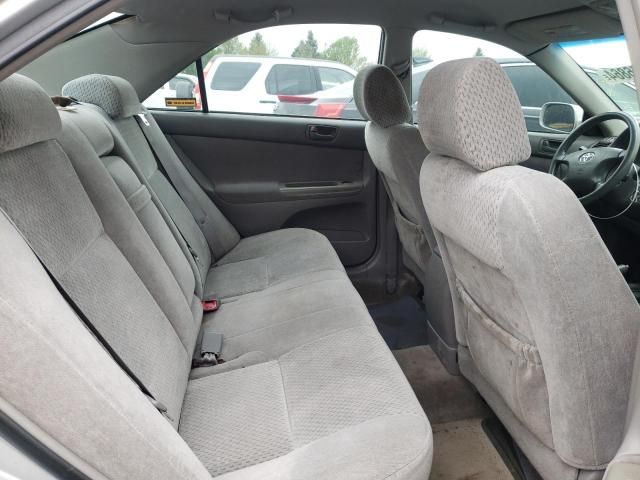 2004 Toyota Camry LE