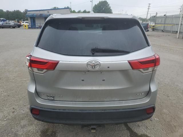 2019 Toyota Highlander SE