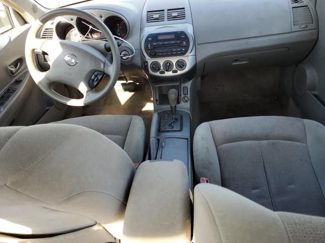 2004 Nissan Altima Base